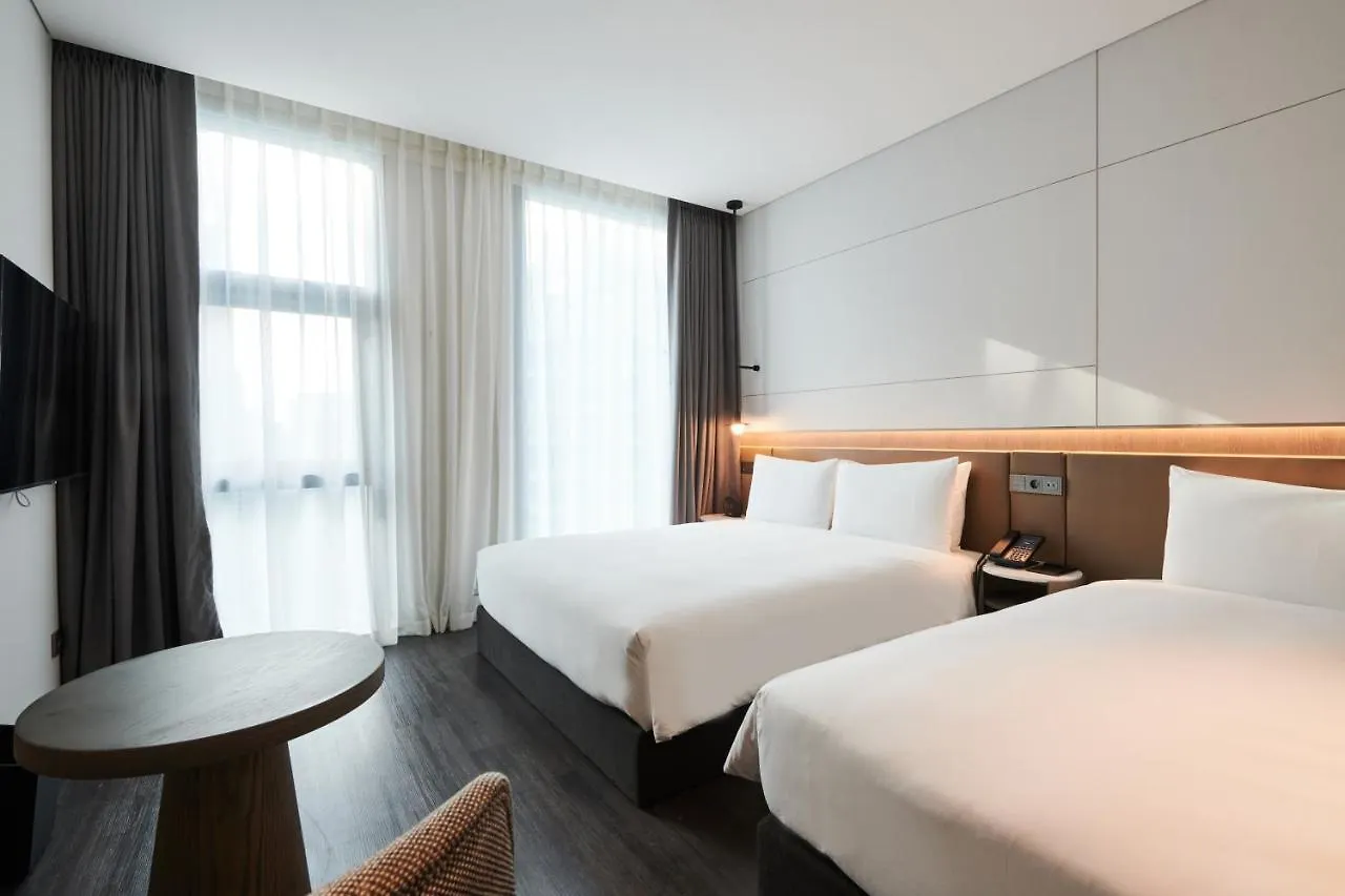 Nine Tree Premier Rokaus Hotel Seoul Yongsan