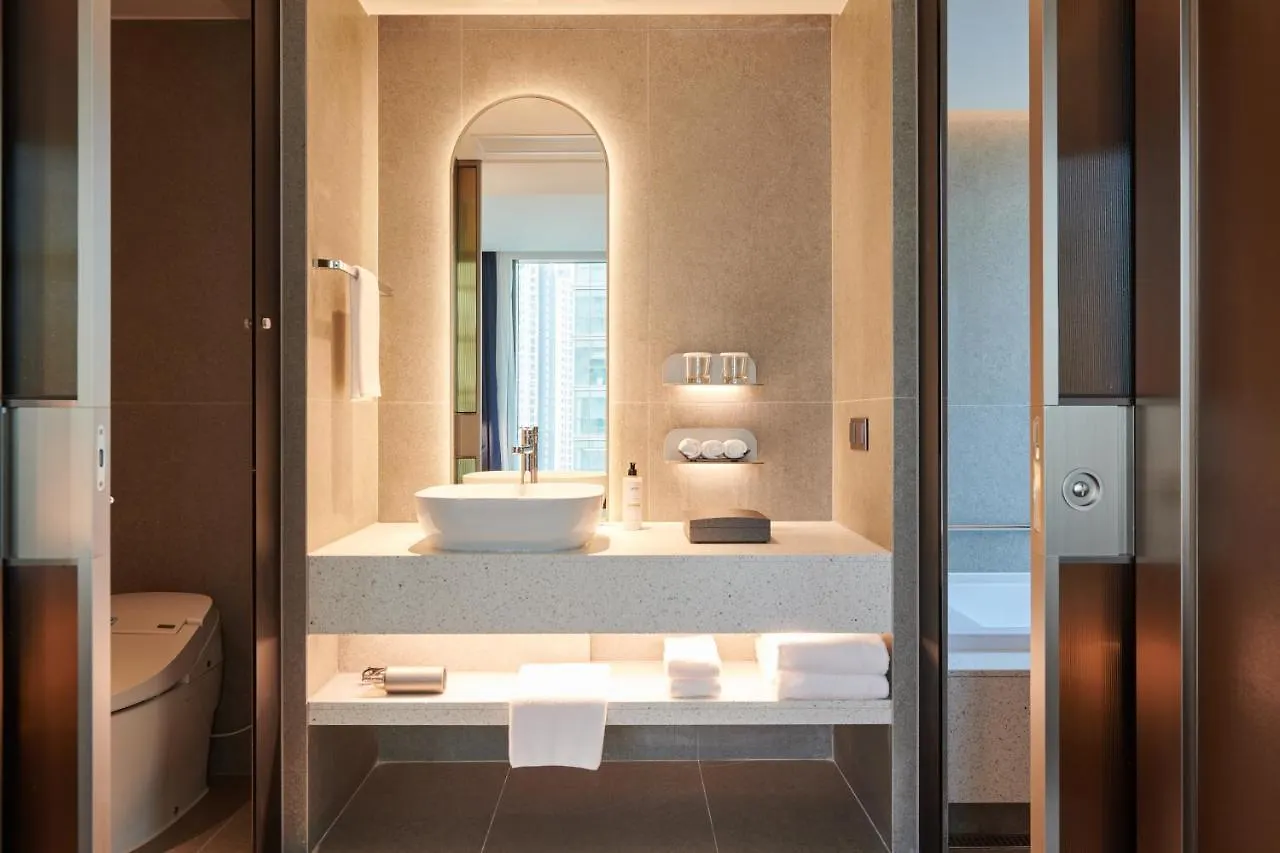 Nine Tree Premier Rokaus Hotel Seoul Yongsan 4*,  韩国