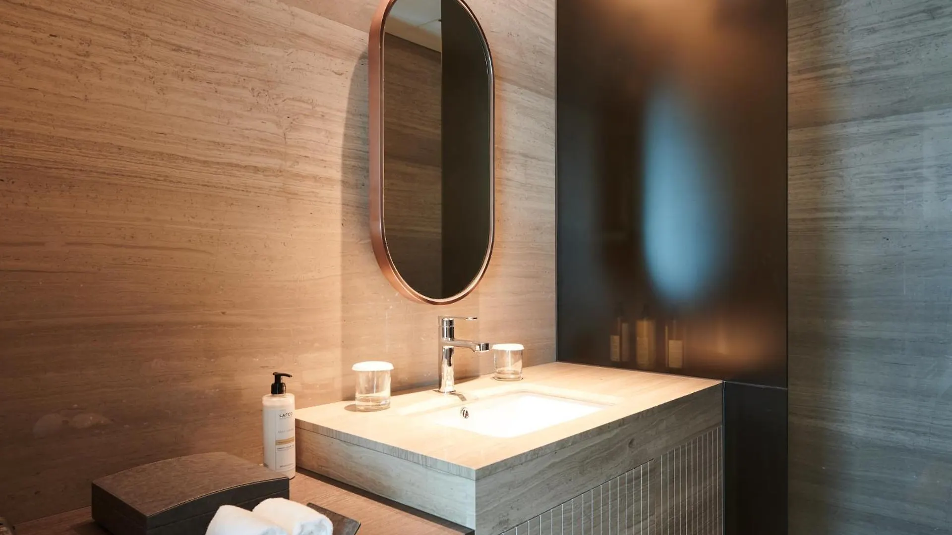 ****  Nine Tree Premier Rokaus Hotel Seoul Yongsan 韩国