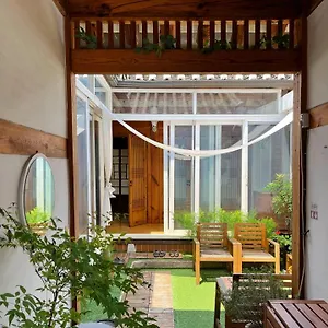 Гостевой дом Seoulstory Hanok, Сеул