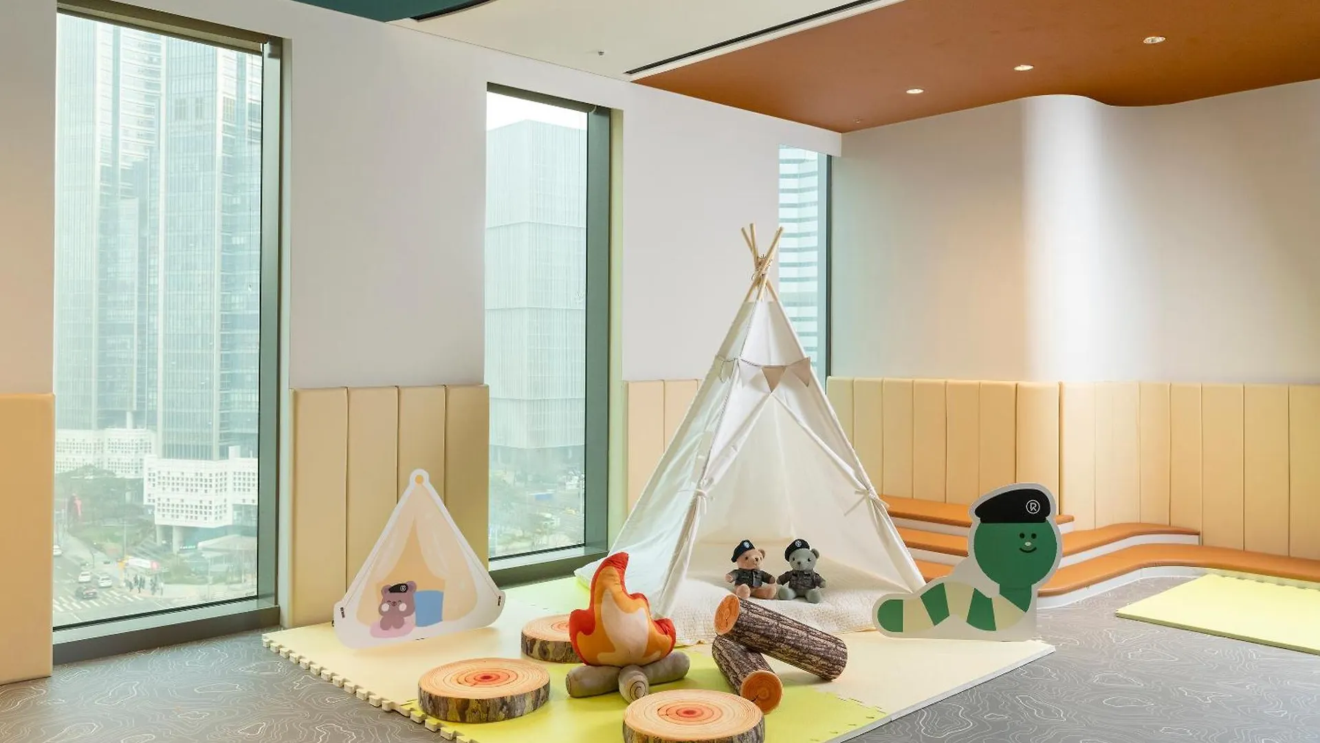 Nine Tree Premier Rokaus Hotel Seoul Yongsan