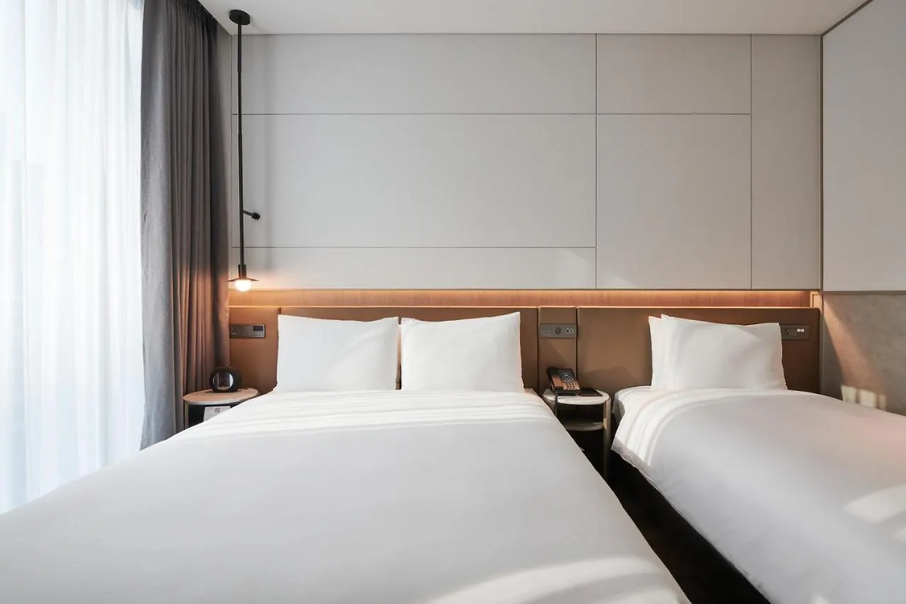 ****  Nine Tree Premier Rokaus Hotel Seoul Yongsan South Korea